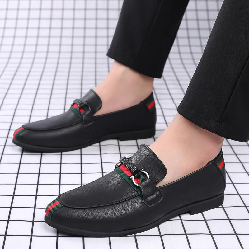 

Brand Italian Designer men shoes Fashion Trend Leather Loafers British Style Luxury man Casual shoes New Handmade Business Shoes