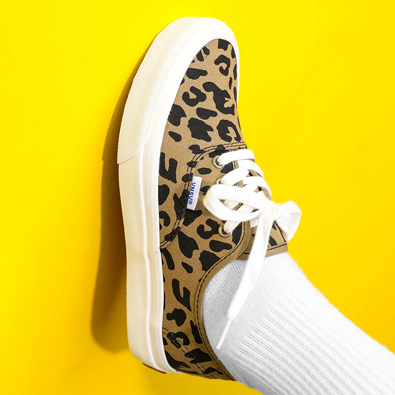 Кеды женские износостойкие холщовые кроссовки с леопардовым принтом плоская