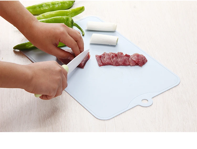 

Youpin 2pcs Kitchen Cutting Board Food Grade PP Non-slip Thin Plastic Chopping Board Hangable Sorting Cutting Board