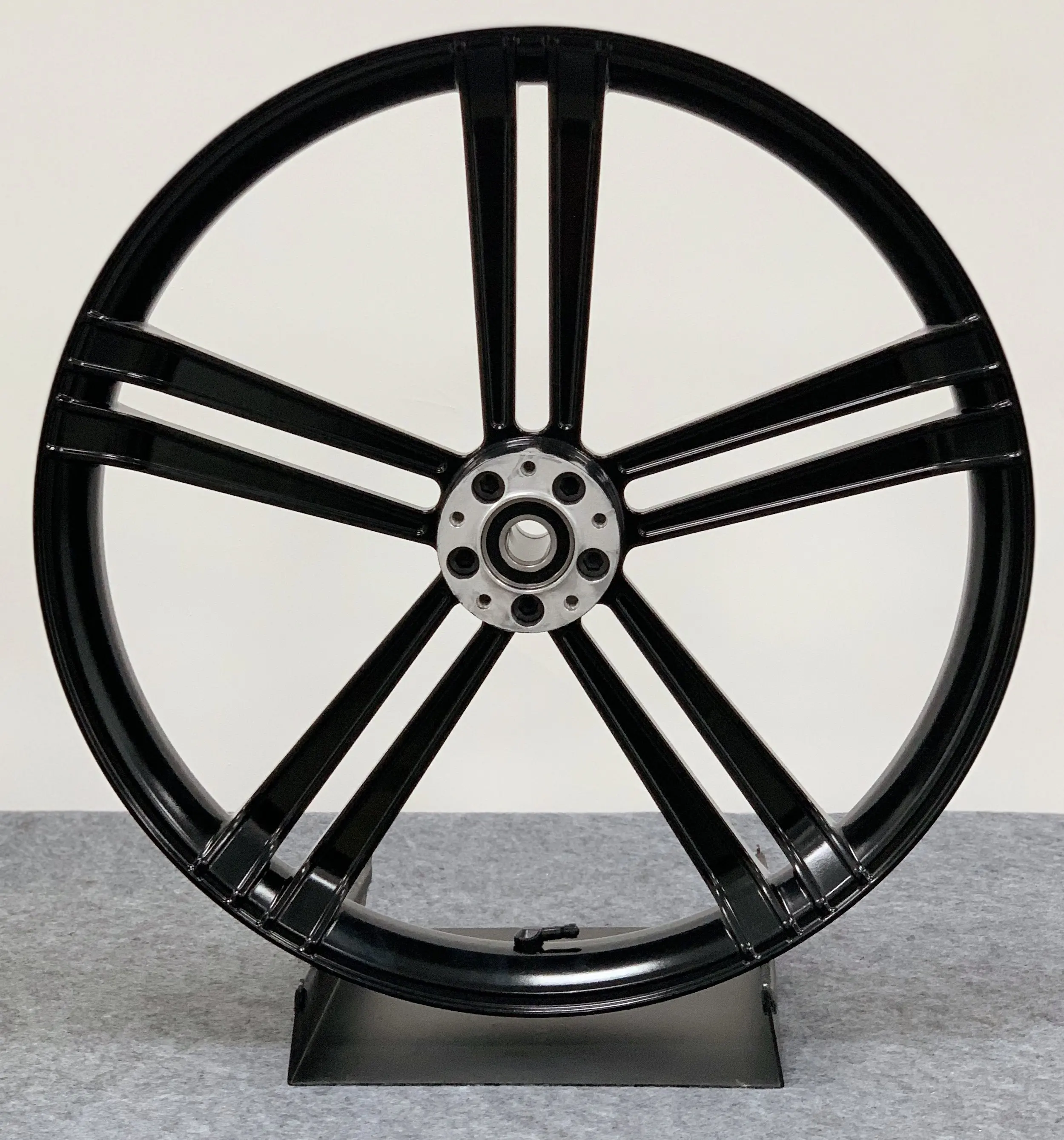 Комплект кованых дисков Davidson Sportster S 16x3.5 16x5.0 из алюминия 6061-T6 с ЧПУ, производство Китай (art.: 3920d4ffa4e20) - 3920d4ffa4e20