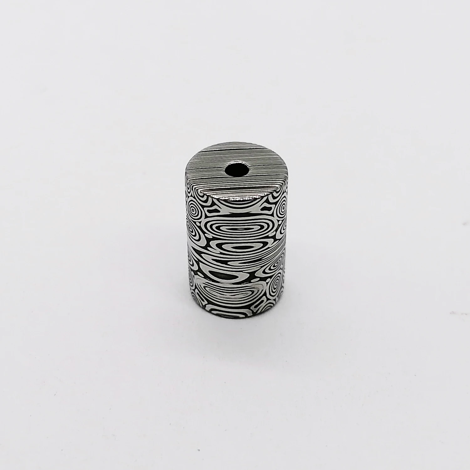 Шведский порошковый нож из дамасской стали