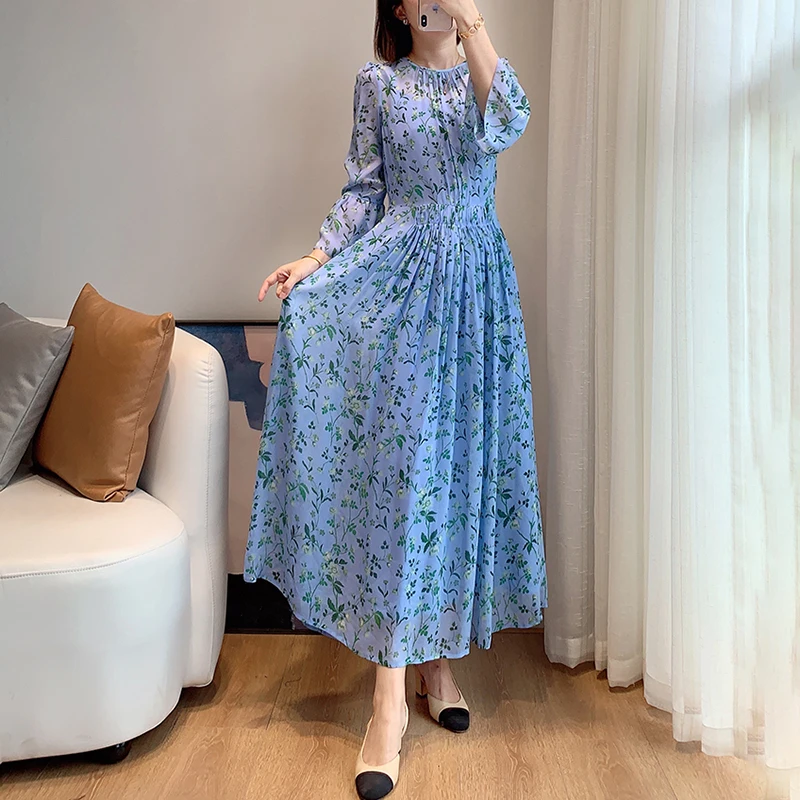 

Fresh Blue Floral Print Flare Sleeves Midi Silk Dress UK8-UK16