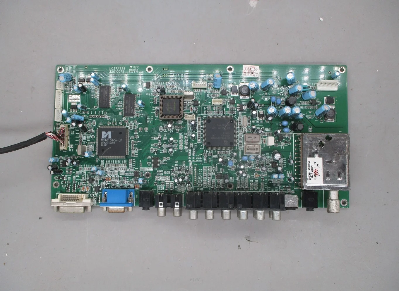 

Disassemble for Konka Lc26as12 Mainboard 35010078 Screen V260b1-l01