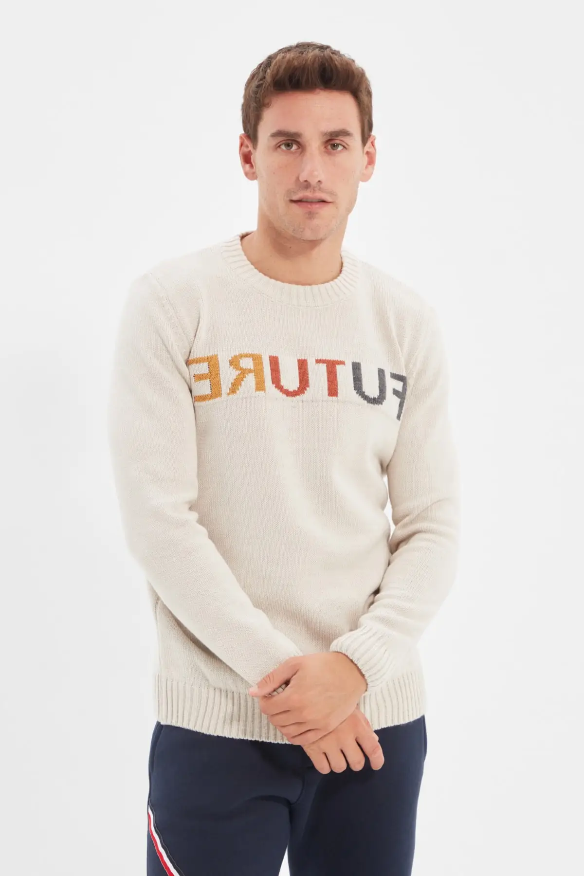 

Trendyol Male Slim Fit Slogan Detailed Sweater TMNAW22KZ2069