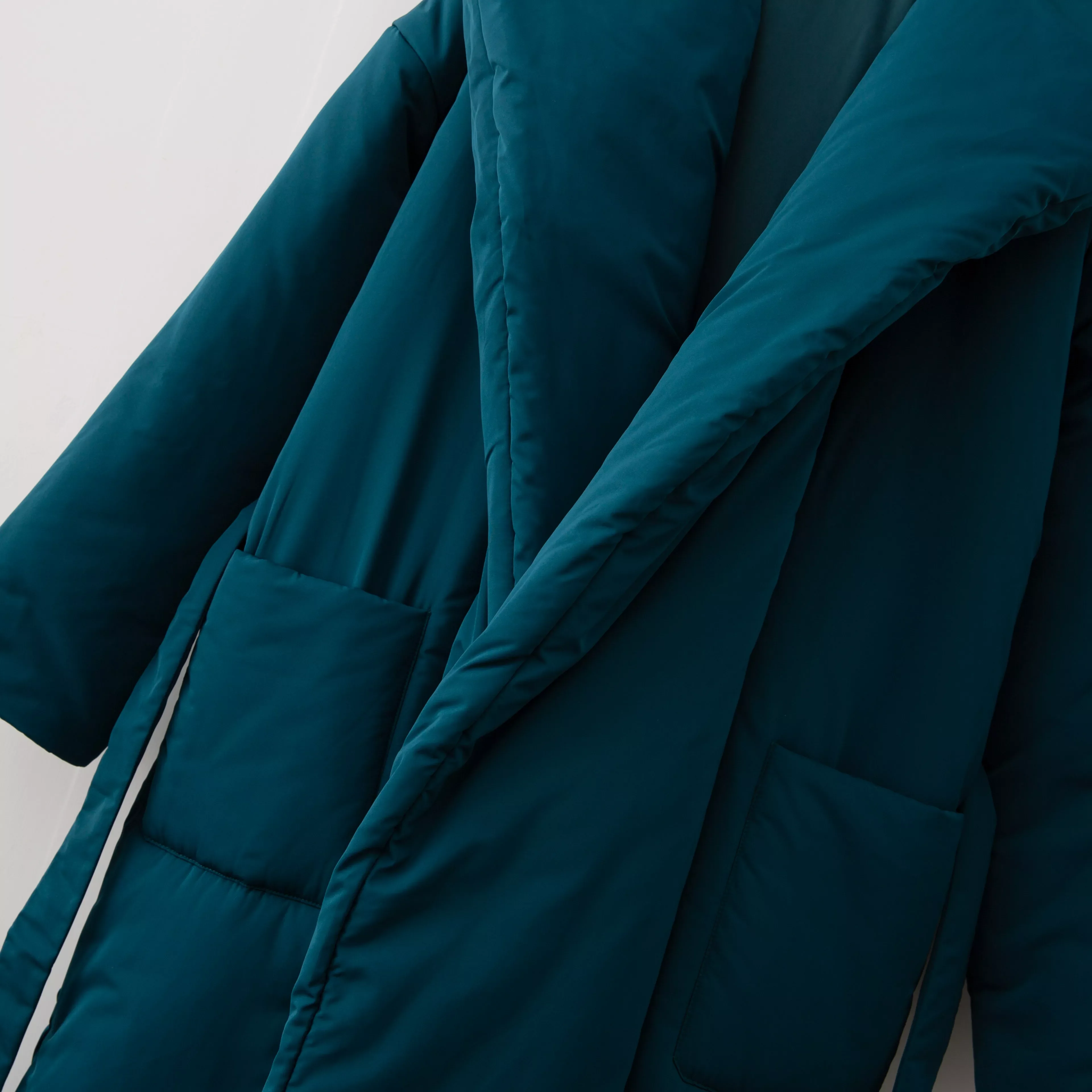 New2022 Women Winter Jacket coat Stylish Thick Warm fluff Long Parka Female  water proof outerware coat New Hot