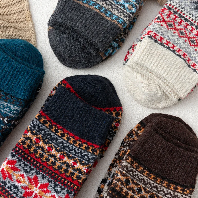 2021 New Styles Women Wool Socks Winter and Autumn Octagon Flower Warmer Cashmere Thermal Thicken Ethnic Style Women Socks