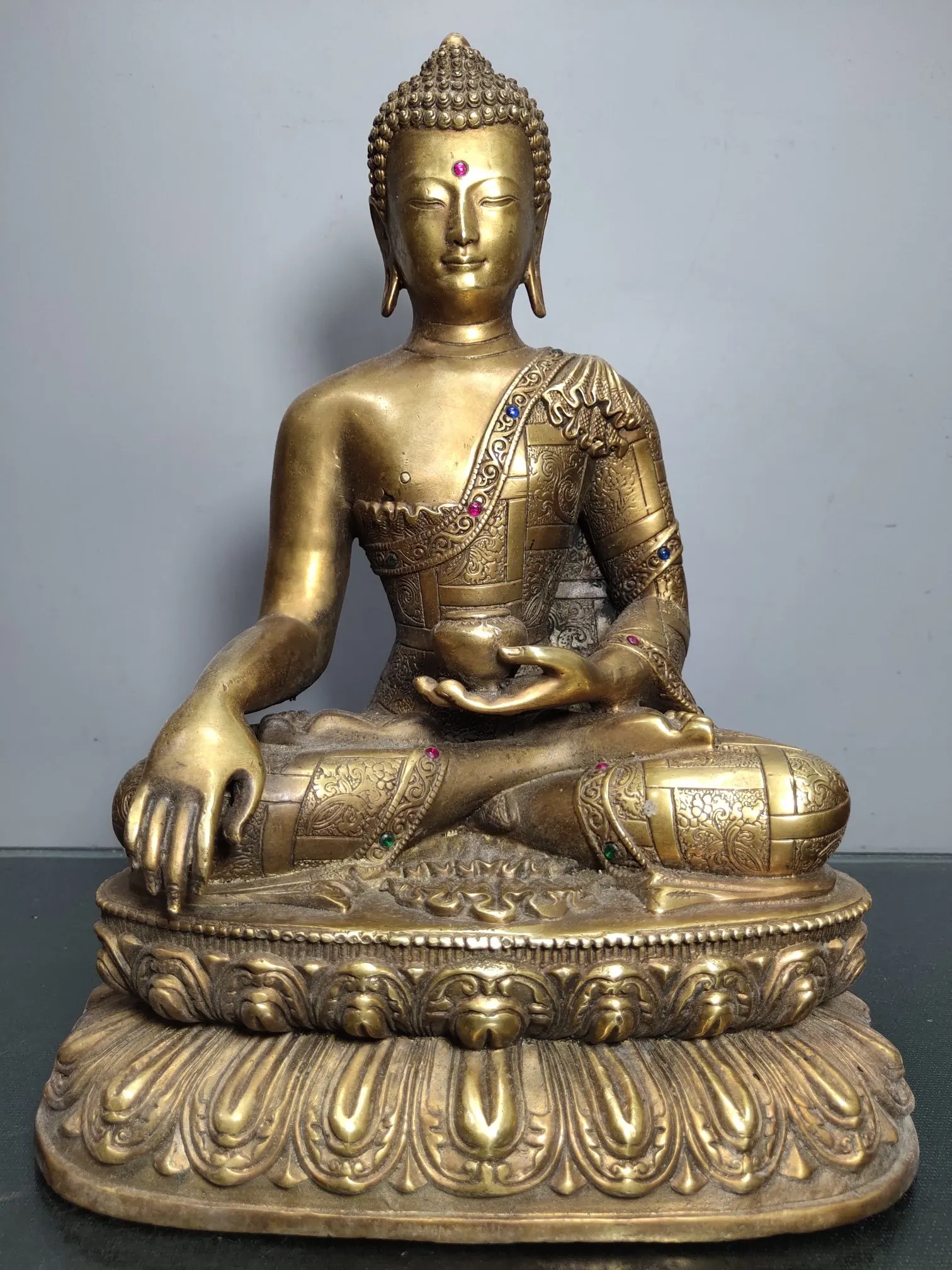 

12" Tibetan Temple Collection old Bronze mosaic gem Shakyamuni Medicine Buddha lotus platform worship buddha Town house Exorcism