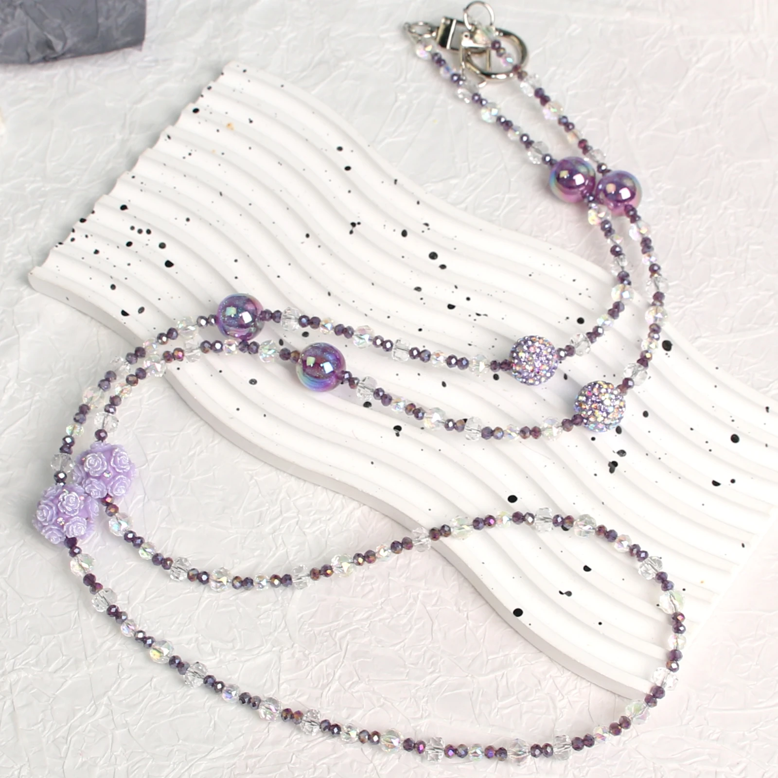 Фиолетовый розовый шар цепочка через плечо для мобильного телефона текстура