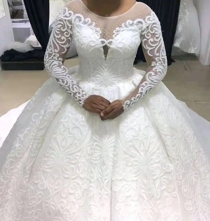 

High quality new fashion wholesale bride lace long sleeve custom Wedding Dresses 2023