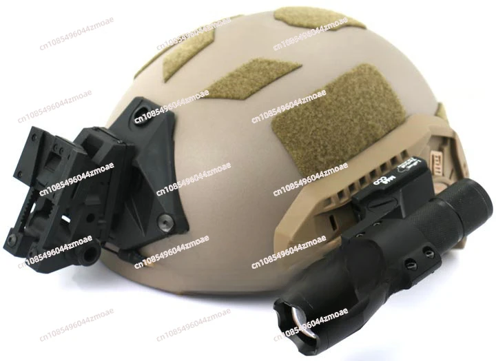 Яркий Тактический светильник LARUE LT129 рельсовый быстроразъемный диаметром 30 мм