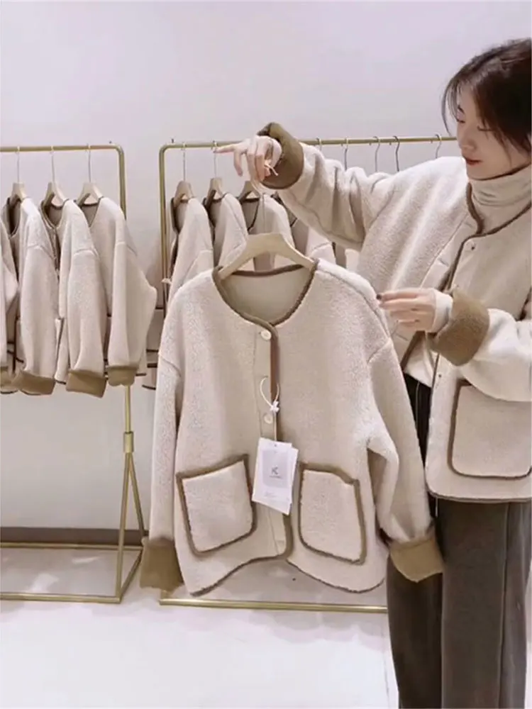 Graceful Warm Lamb Wool Patchwork Suede Short coat Women Winter New Elegant Thickened Fur Integrated Top