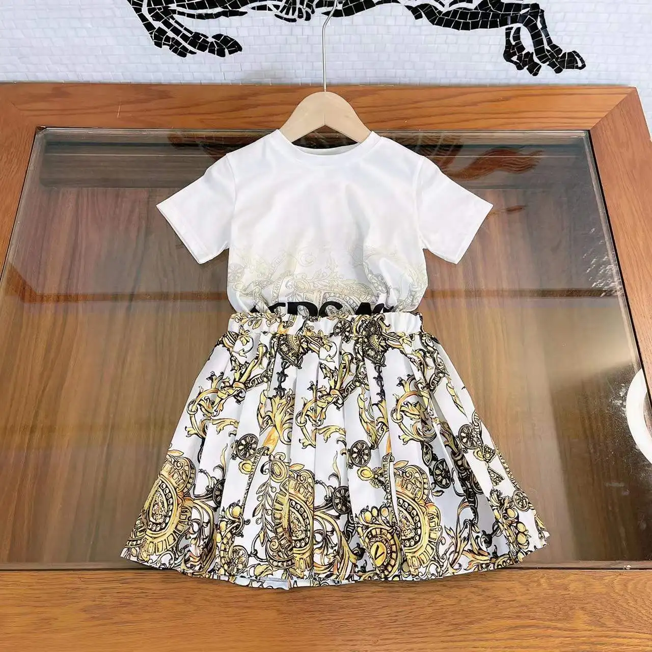 

Baby Girls Boutique Outfits 2022 Summer Designer Kids Clothes Fashion Children Short Sleeve Suit T-Shirt Short Skirt 2 Piece Set