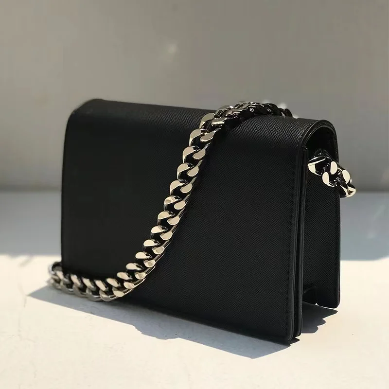 2023 New Fashion Women's Shoulder Bag PU Leather Solid Color Simple Chain Casual Crossbody Bag Square Mobile Phone Bag