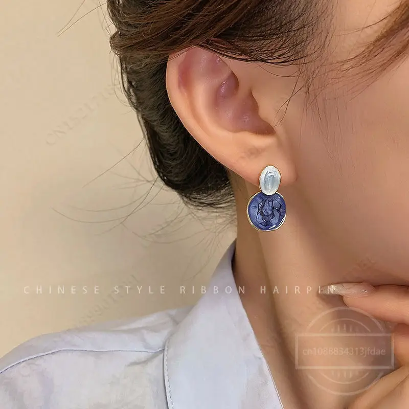 Фото Fashion Vintage Resin Geometric Drop Earrings for Women Charms Elegant Irregular Blue Pendant Earrings Jewelry Party Gifts №4
