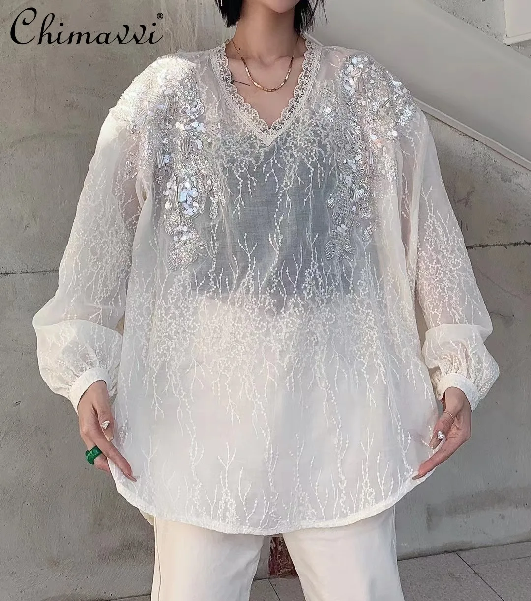 

European Style Heavy Beads Diamond Top for Women 2022 Spring Clothes New Fashion Shirt V-neck Lace Crocheted Loose Blouse