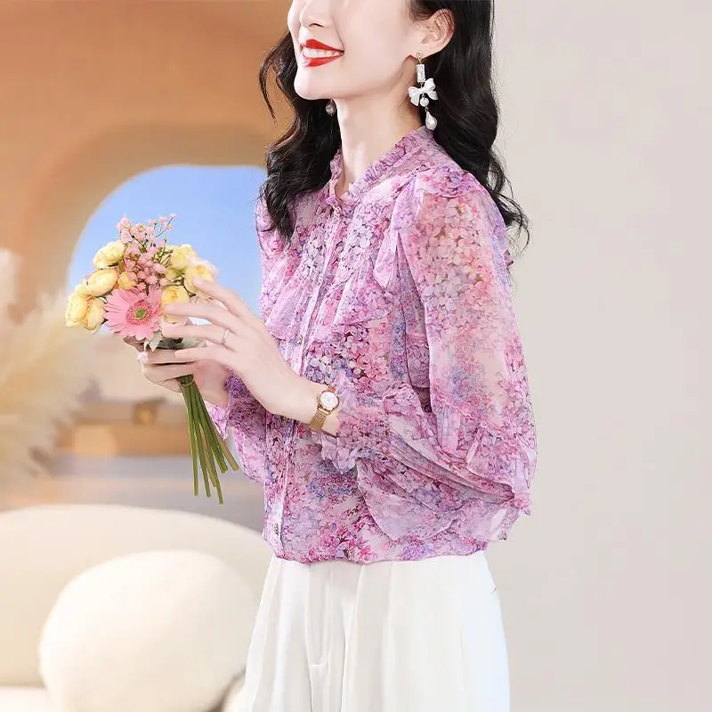 

Spring 2023 New Ruffled Edge Age Reducing Western Floral Top Gentle French Shirt Fashion Age Reducing Female Shirt