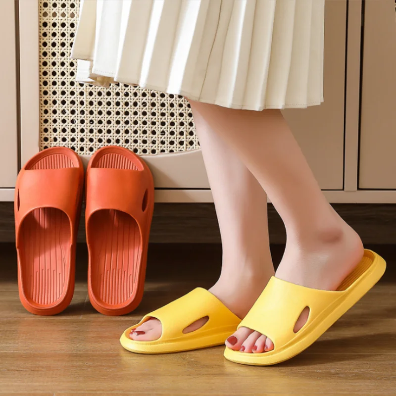 

Women Summer Slippers Non-slip House Sandals Platform Shower Thick Soft Sole Slide Men Ladies Bathroom Shoes De Hombre Female