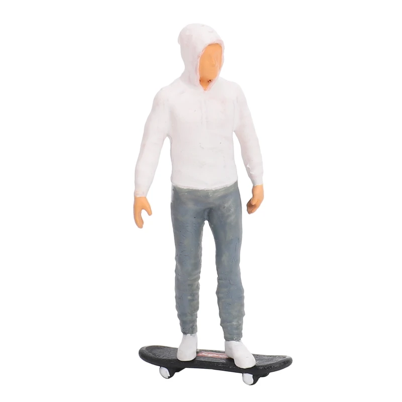 

1/64 Street Diorama Layout Figure Skater Boy with Skateboard Model Sand Table Accs Children's Adult Toys Doll House