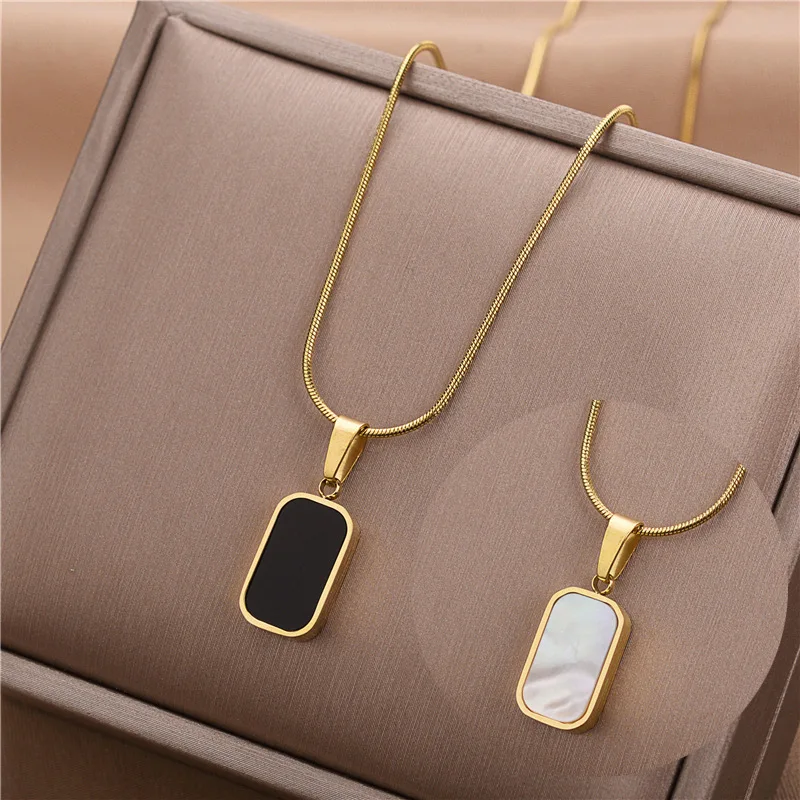 

2021 Popular Japanese and Korean Internet Celebrity Personality Necklace Women's Steel Collarbone Chain Non-allergic Pendant