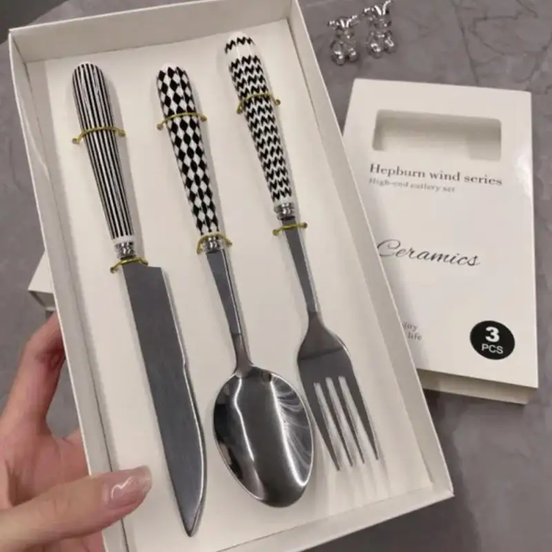 

Food -grade Stainless Steel Knife, Fork And Spoon Kit Design Wave High -colored High -value Kitchen Decorative Tableware