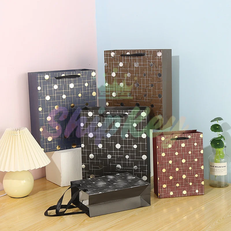 

4 Pcs Colorful Paperboard Gift Bags with High Quality Handles Candy Perfume Cookie Storage Birthday Wedding Party Pakaging