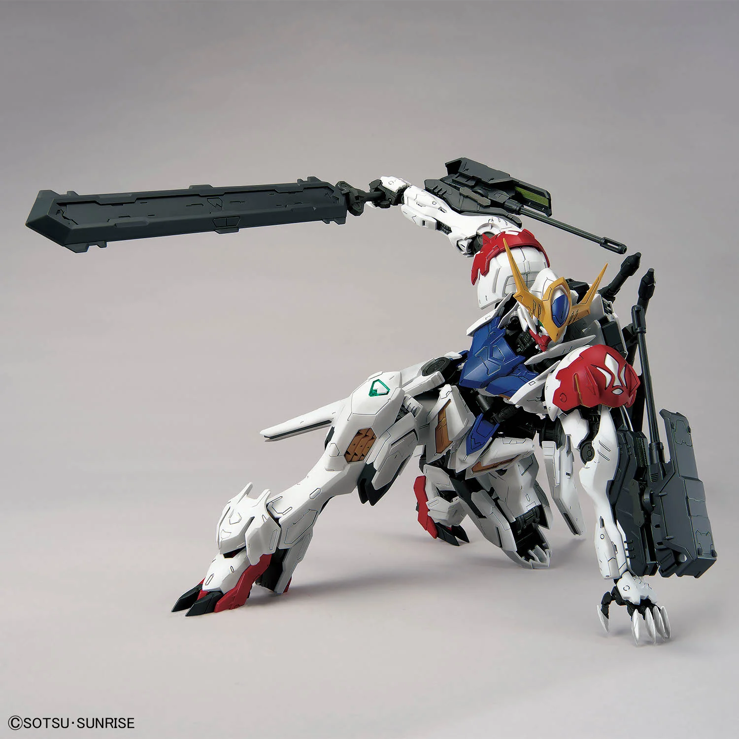 Фото Bandai Original MODELKIT MG 1/100 Gundam Barbatos Lupus Model Kit Аниме Экшн-истребитель в сборе Модель игрушки в подарок для ребенка №2