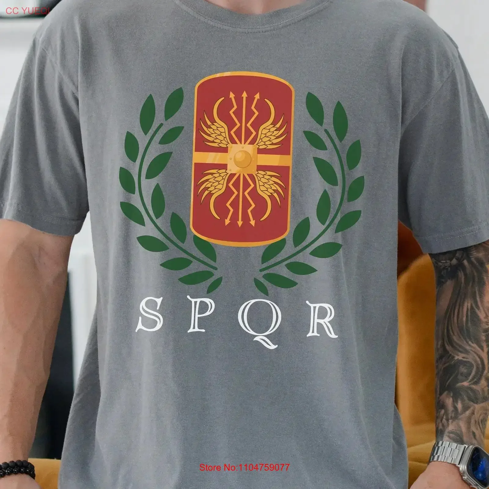 Фото Футболка SPQR «Древний Рим» для него: Римская империя, Ремус, Ромул, история, Колизей. Винтажная, дышащая, с эффектом потертости. №1