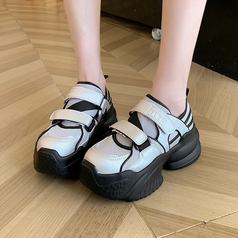 

Women Autumn Vulcanized White Shoes High Platform 6.5CM Wedge Heels Sneakers Hook&Loop Casual Breathable Mesh Chunky Shoes Woman
