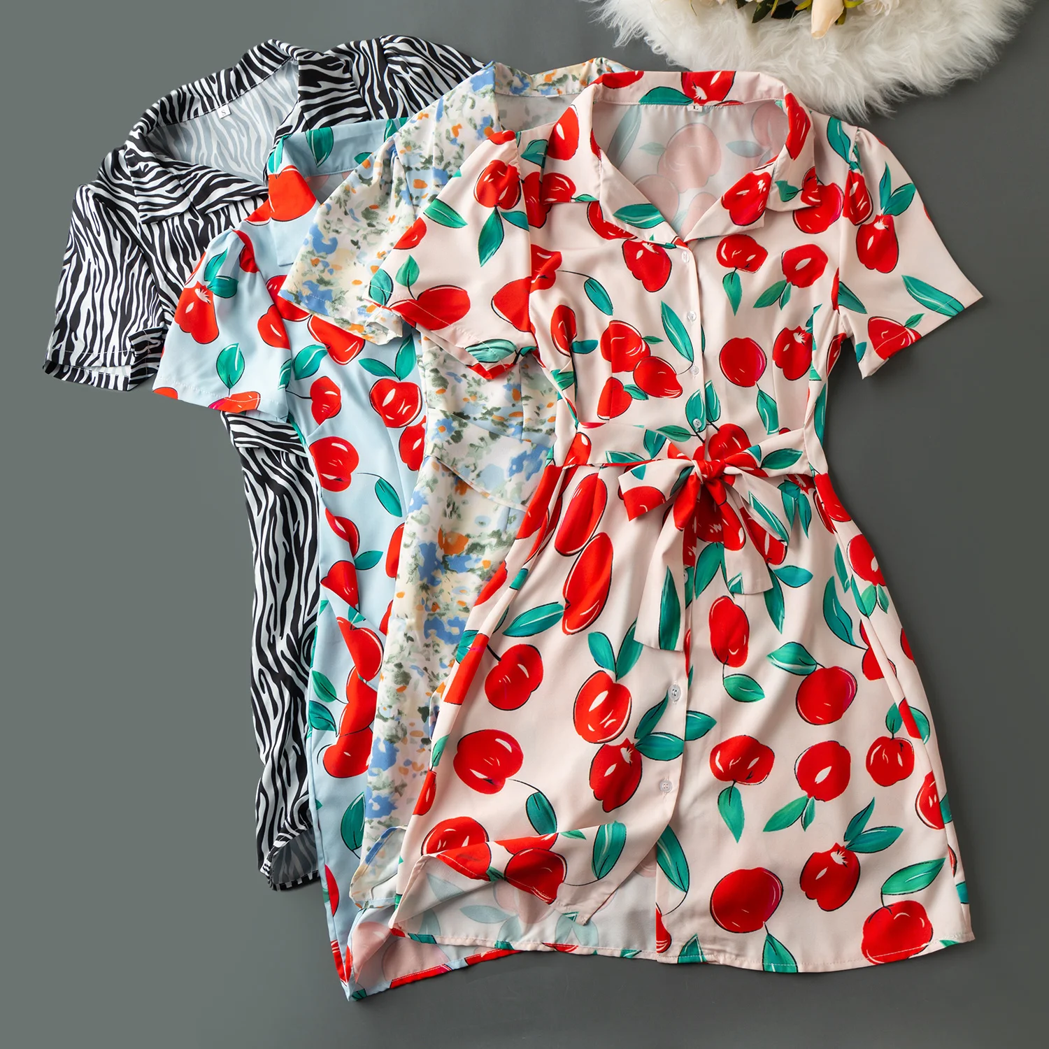 

Летнее платье-кардиган с коротким рукавом и высокой текстурой