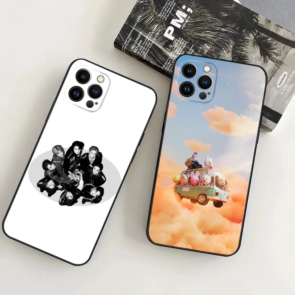Kpop Phone Case For iPhone16 15 14 13 12 Mini 11 Pro XR X XS MAX 7 8 Plus S-StrayS_K-Kids Silicone Cover Soft Black