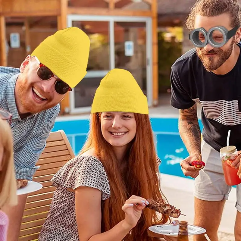 Трикотажные головные уборы с героями мультфильма Миньоны