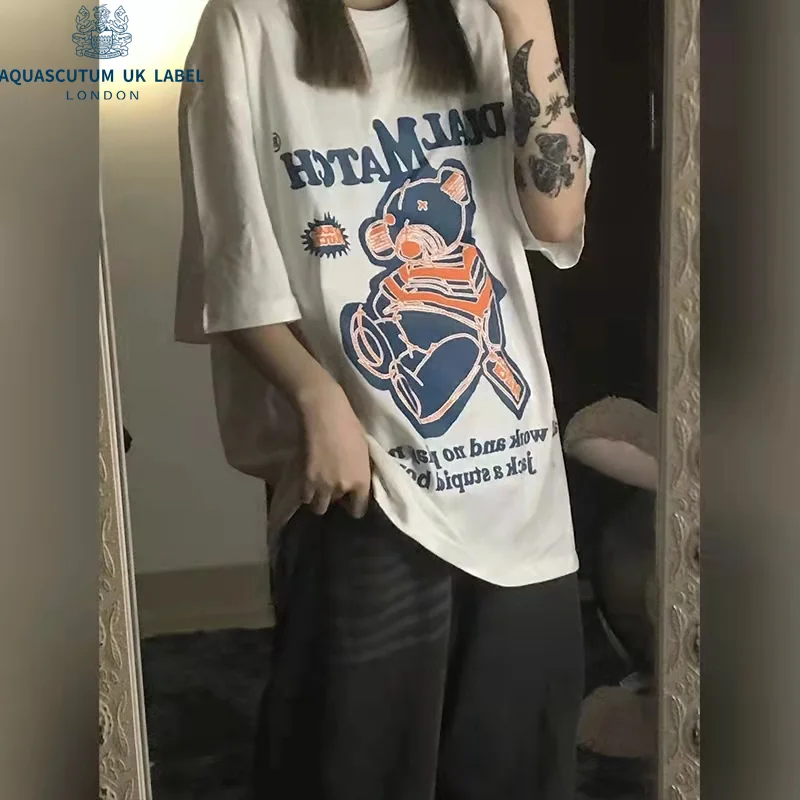 

Aquascutum рисунок с милым медведем женская футболка с коротким рукавом