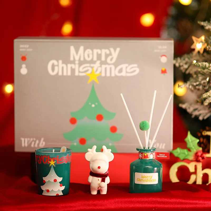 Рождественская подарочная коробка. Ароматизированная свеча. Соевый воск.