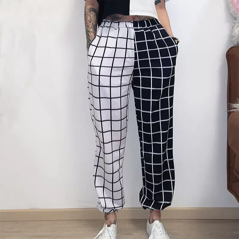 

2022New Women Pants Fashion Streetwear Black and White Plaid Print Loose Elastics Waist Harem Pants