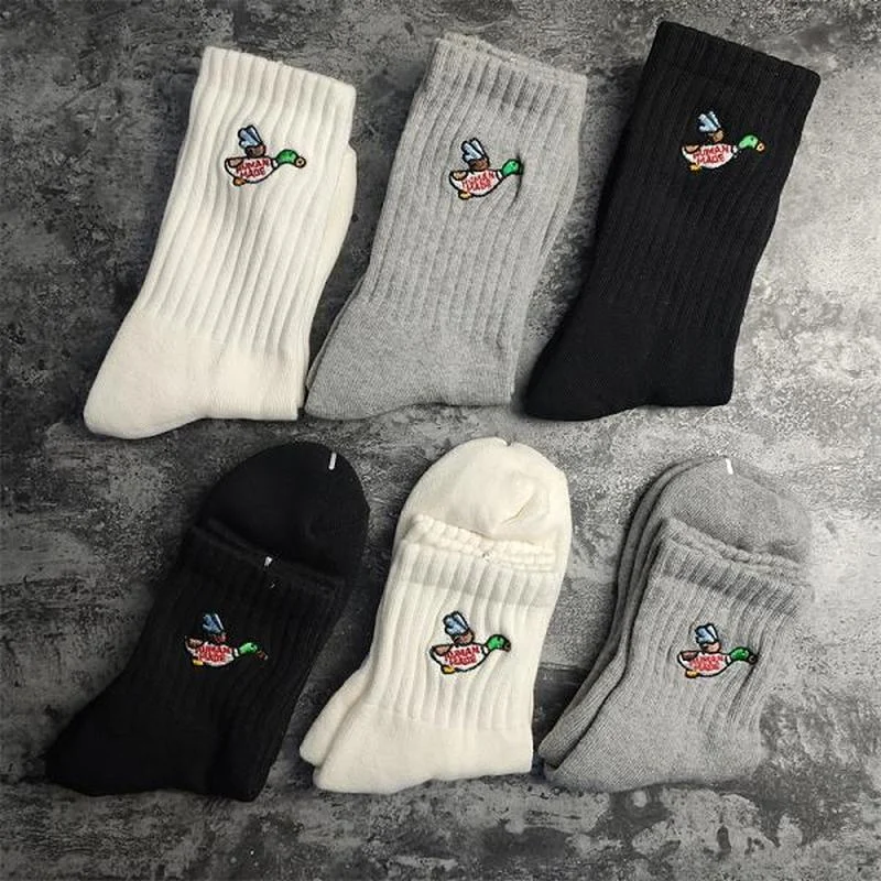 

22SS Small Duck Embroidery HUMAN MADE Socks Men Women 100% Cotton HUMAN MADE Socks Fashion Four Seasons Wholesale Socks