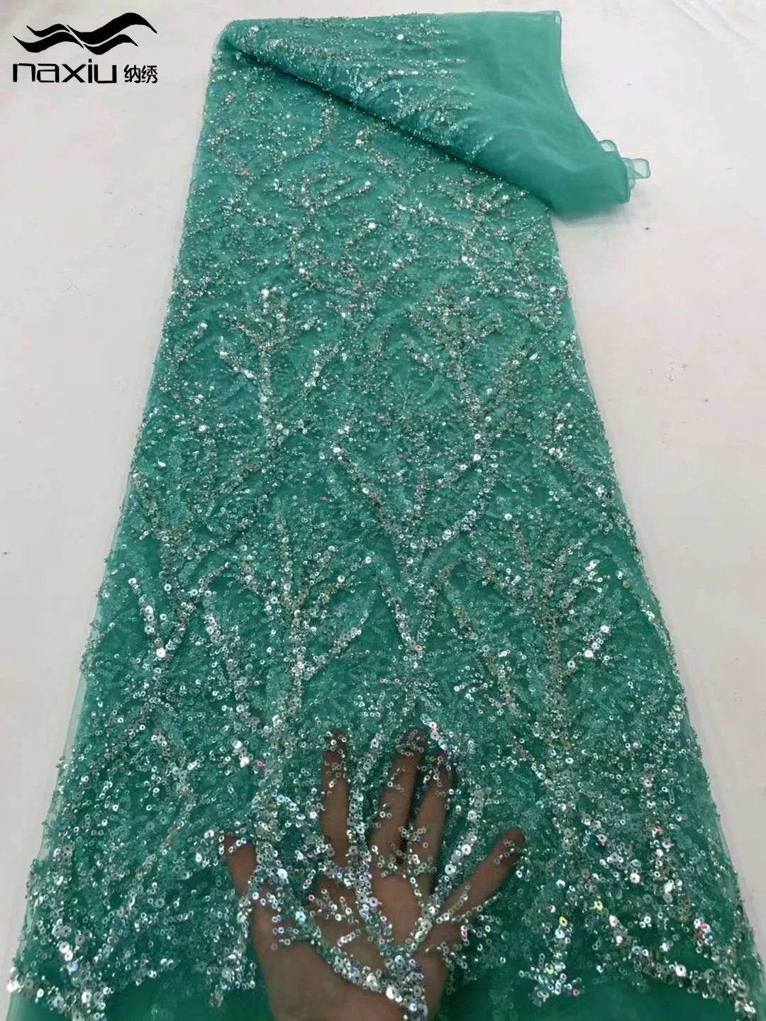 

Madison High Quality Handmade Beads Lace Luxury African Fabric Embroidery Sequins French Nigerian Mesh Lace Fabrics for Sewing