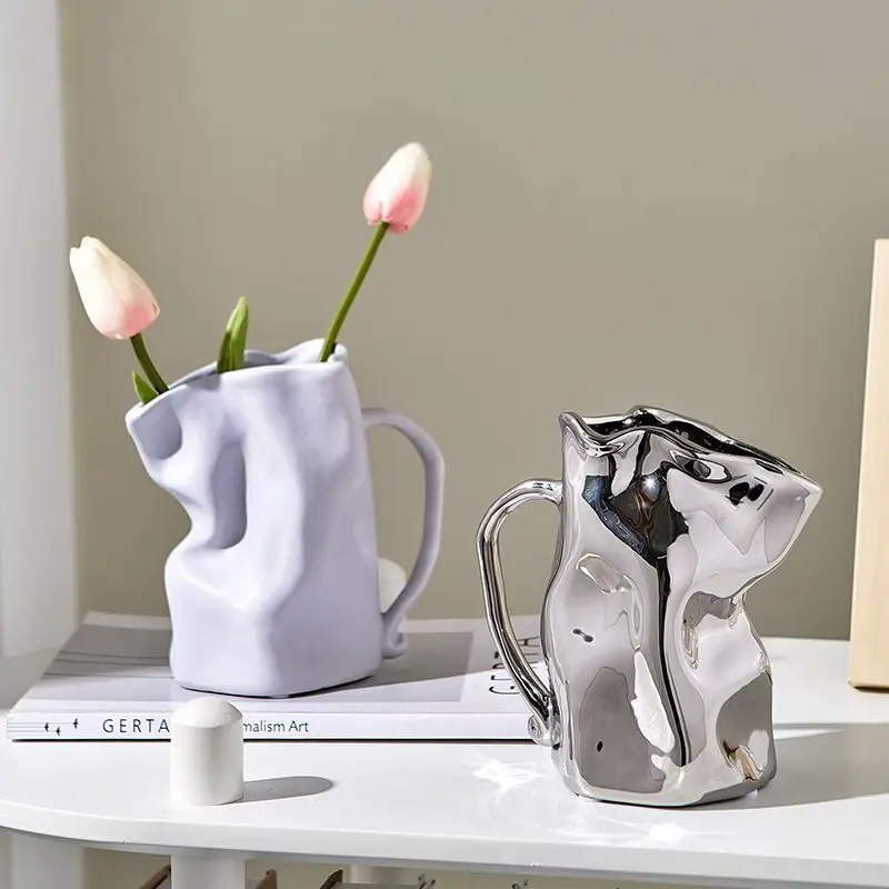 

Роскошная Серебряная ваза неправильной формы с плиссированными складками рукоятка белая фиолетовая керамическая Цветочная фотография и аксессуары для стола