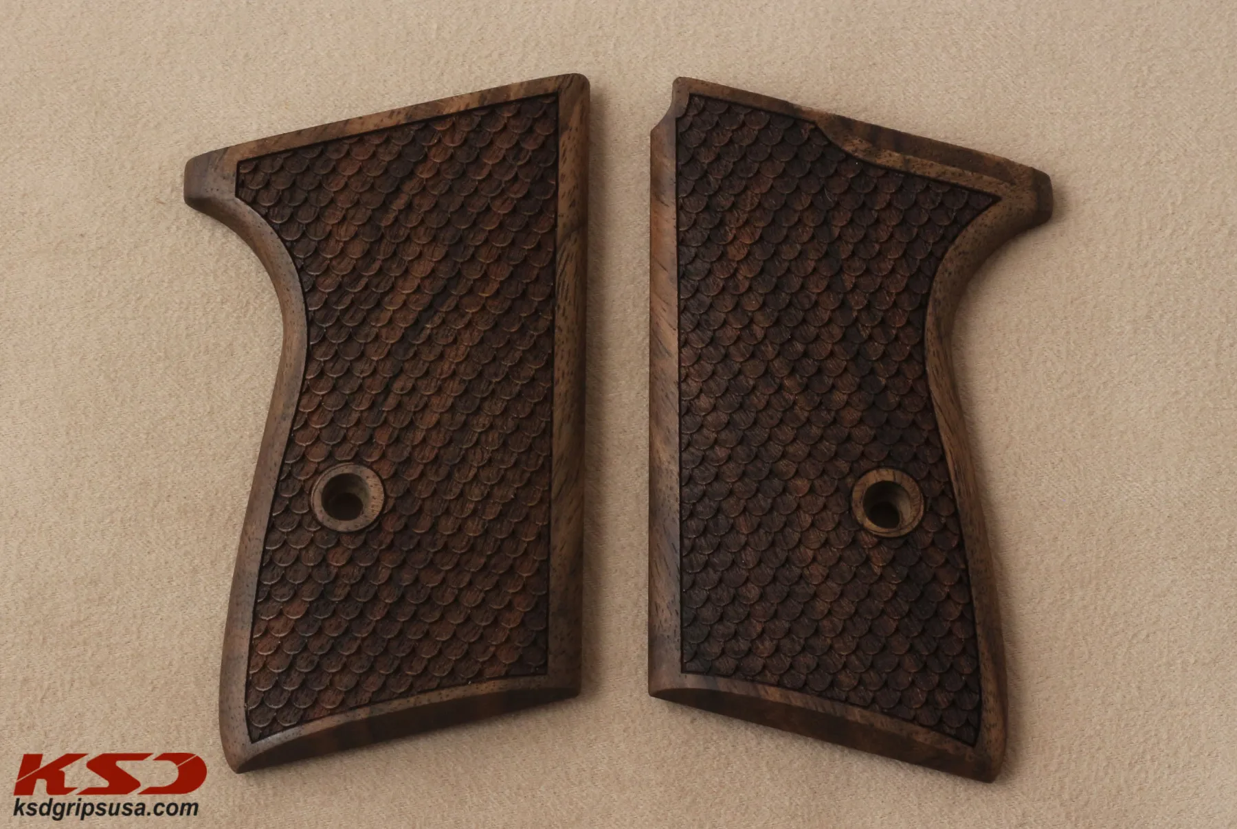 

Ksd Walther PP Model Compatible Walnut Grip for Replacement, with Python Pattern