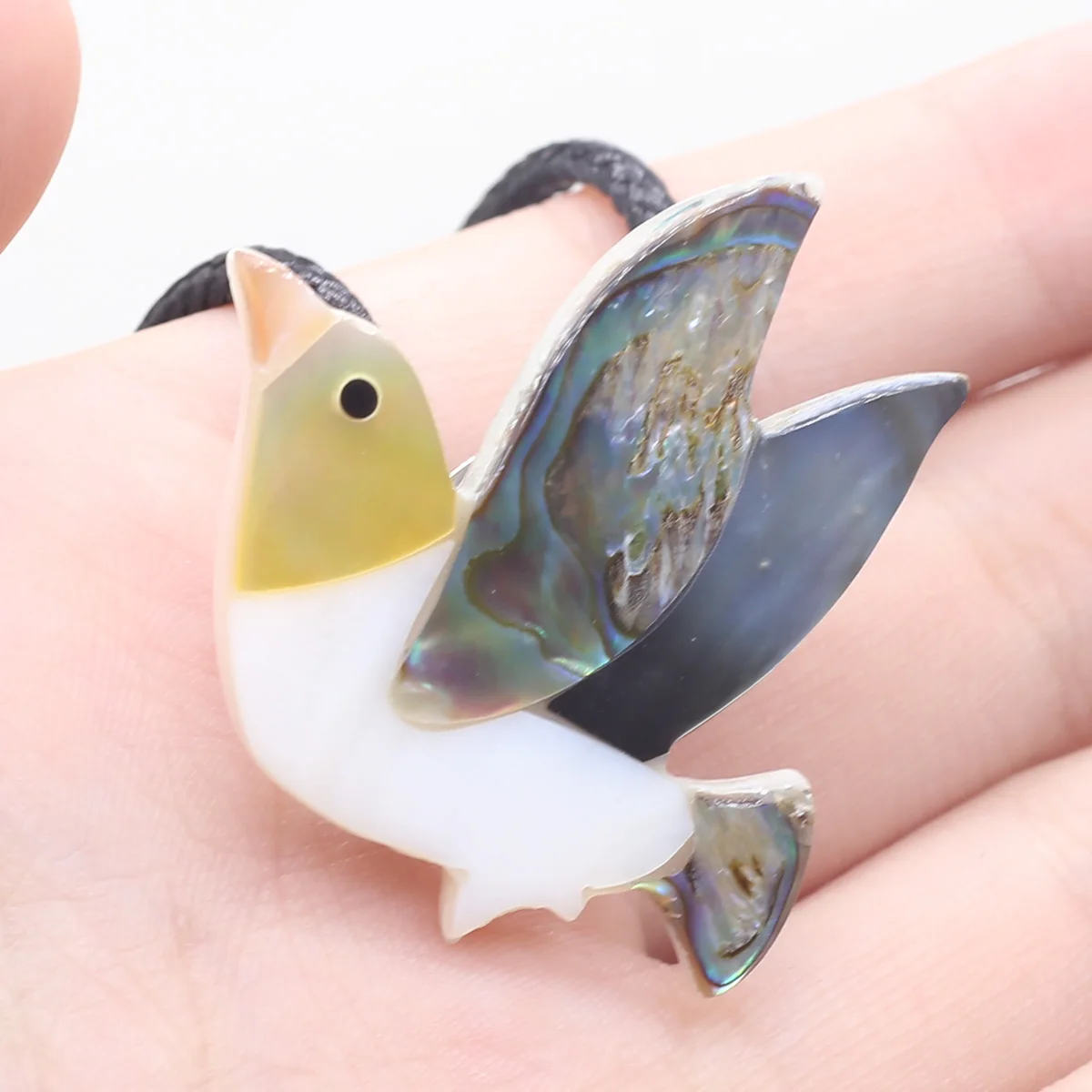 

Natural Freshwater Abalone Shell Necklace Pendant Bird Shape Exquisite Charms for Jewelry Making Diy Bracelet Earrings Gift
