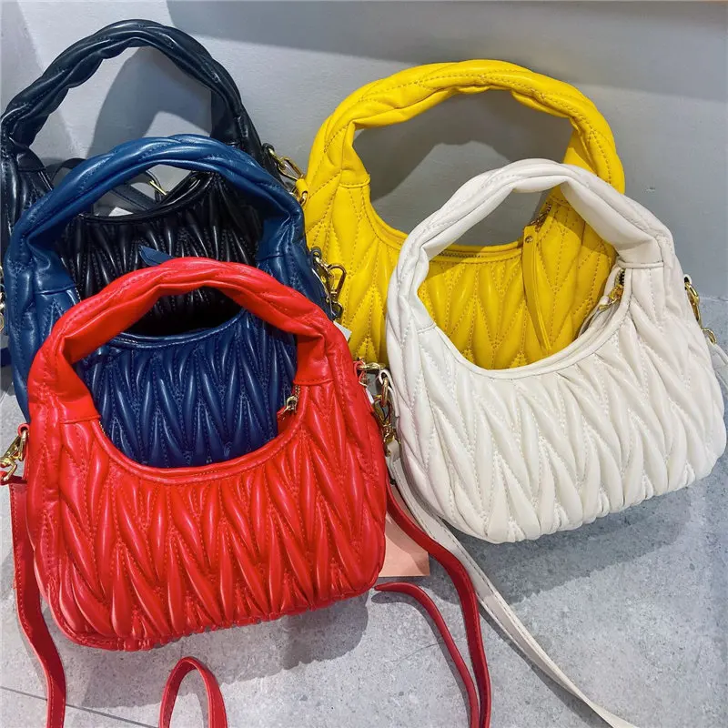 

2023 New Solid Color Women's Fashion Pleated One Shoulder Oblique Span Handbag Famous Luxury Designer Dumpling Bag Sac A Main Cc