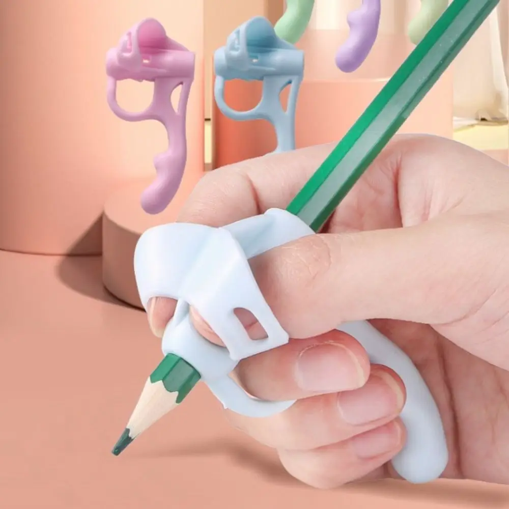 

4pcs Children's Writing Posture Pen Holder Soft Silicone Pencil Holder for Kids Learning Aid Grip Posture Correction Stationery