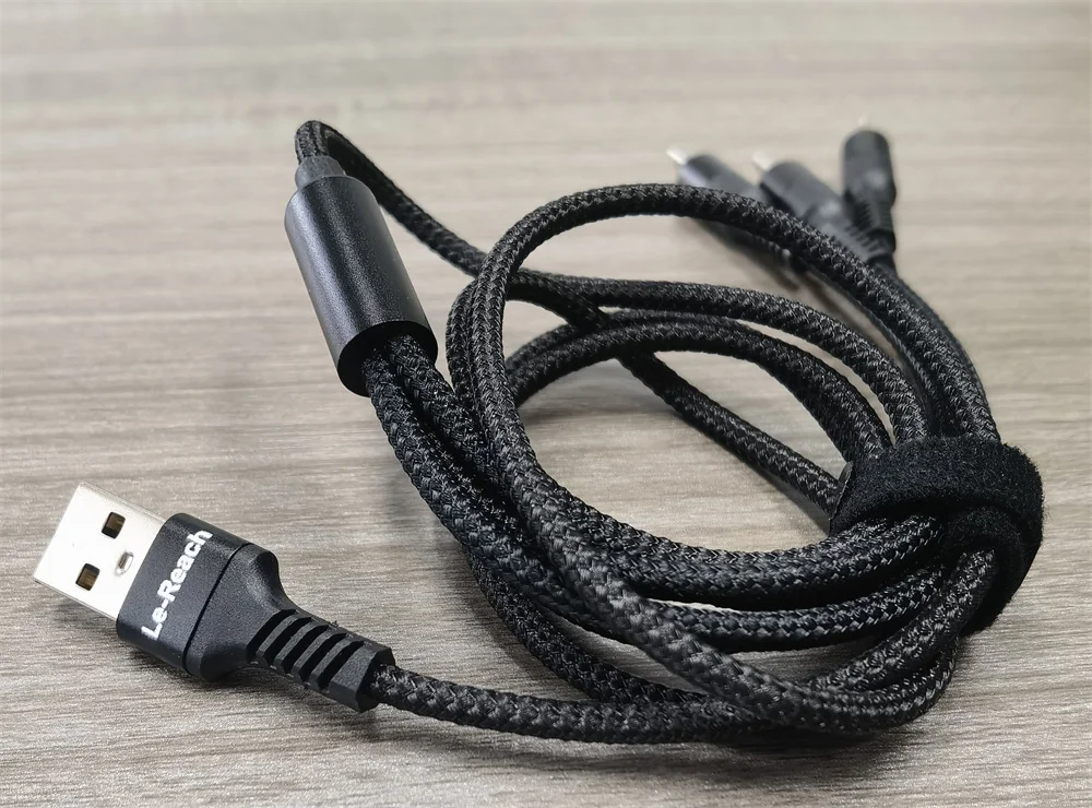 

Линия зарядки передачи данных Le-Reach 3 в 1