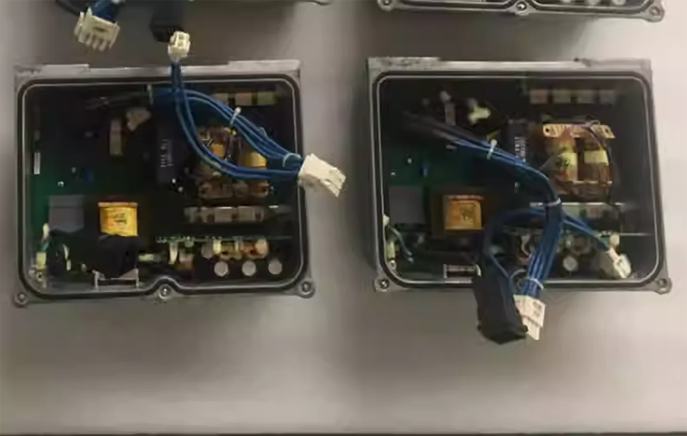 Модуль питания 00-169-213 27 в 40 А для шкафа управления robot KRC 4