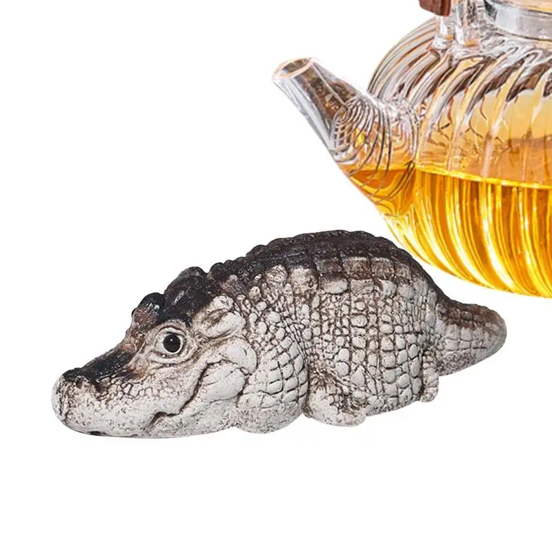 

Crocodile Tea Pet Mini Crocodile Kung Fu Tea Ornament Realistic Animal Sculpture Miniature Table Desk Home Decoration For
