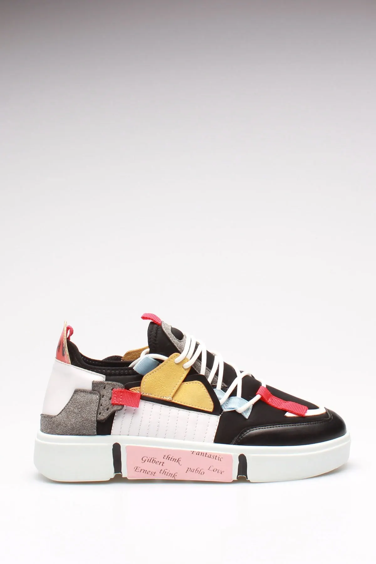 

Fashion Style Black And White Color women's Sports Sneaker