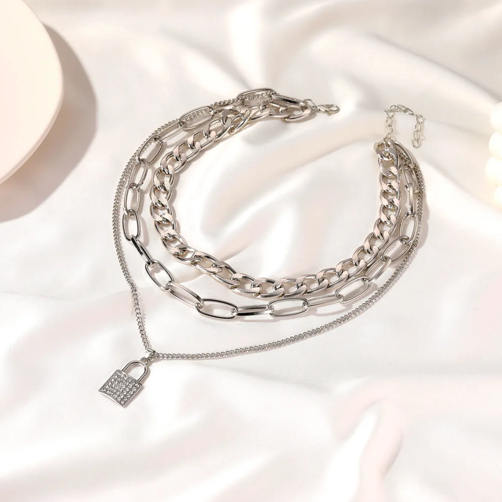 

Thick chain lock necklace punk style temperament 3-layer lock pendant multi-layer necklace to attend the banquet metal necklace