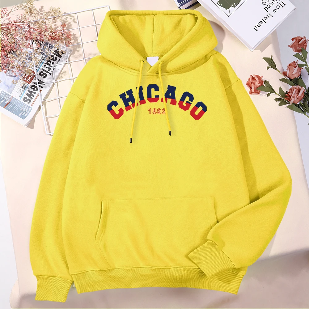 

Chicago 1892 Red Blue Contrasting Design Men Hoodies Fashion Harajuku Streetwear Casual Outdoor Hooded Quality Simplicity Hoodie