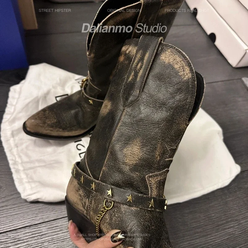 Ковбойские сапоги до середины икры с металлической пряжкой