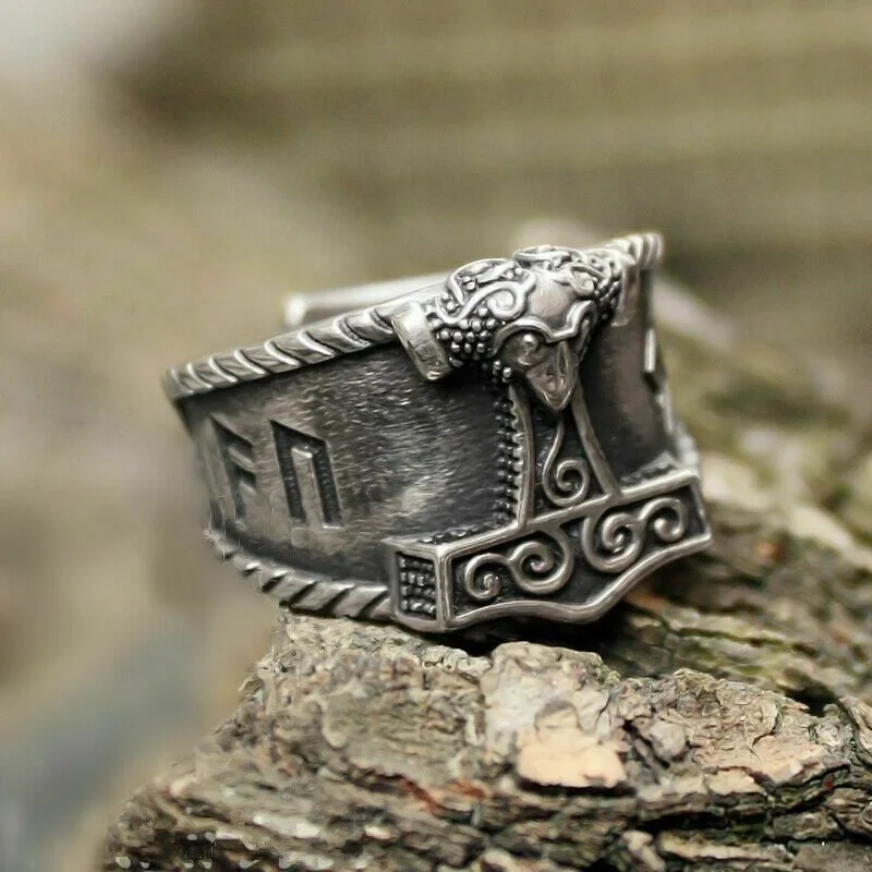 

Vintage Punk Rock Justice Thor Hammer Trendsetter Dark Black Men's Ring European and American Personality