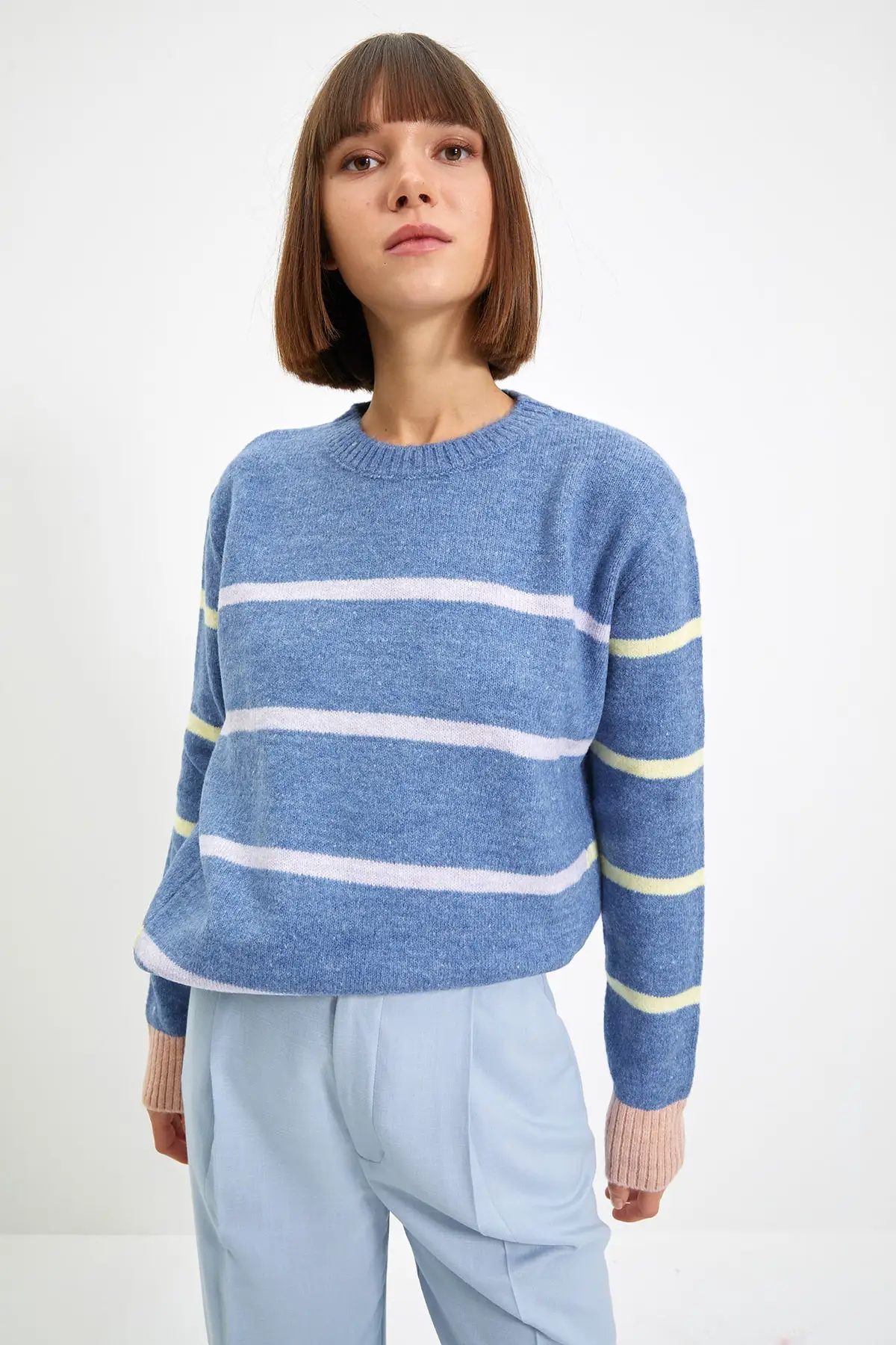 

Trendyol Bike Collar Striped Knitwear Sweater TWOAW22KZ1474